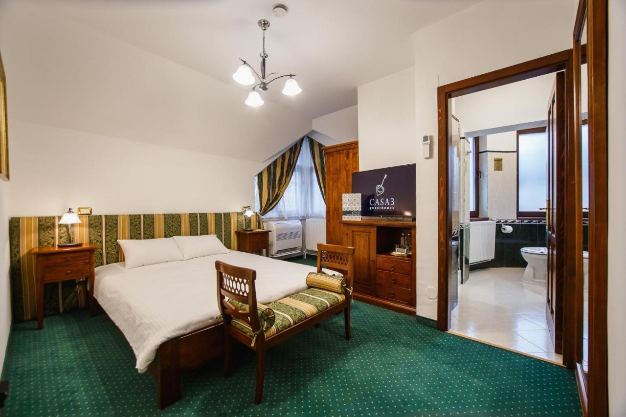 Casa 3 Guesthouse Oradea Buitenkant foto