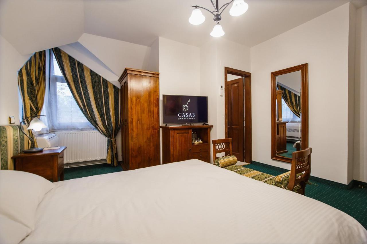 Casa 3 Guesthouse Oradea Buitenkant foto